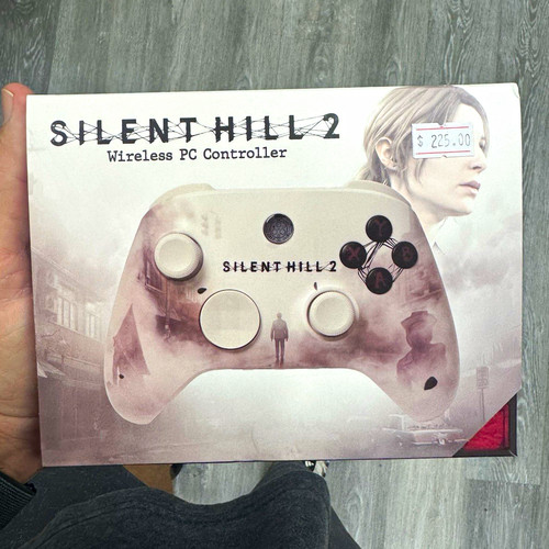 Geeknet silent hill - geeknet, 2